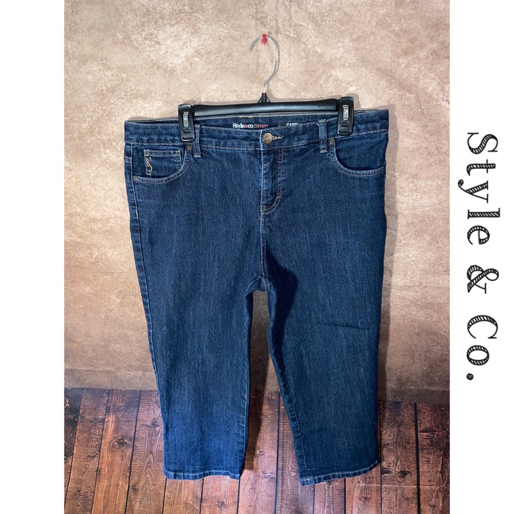 Style & Co Womens Capri Blue Denim Jeans Size 16P-EUC!!